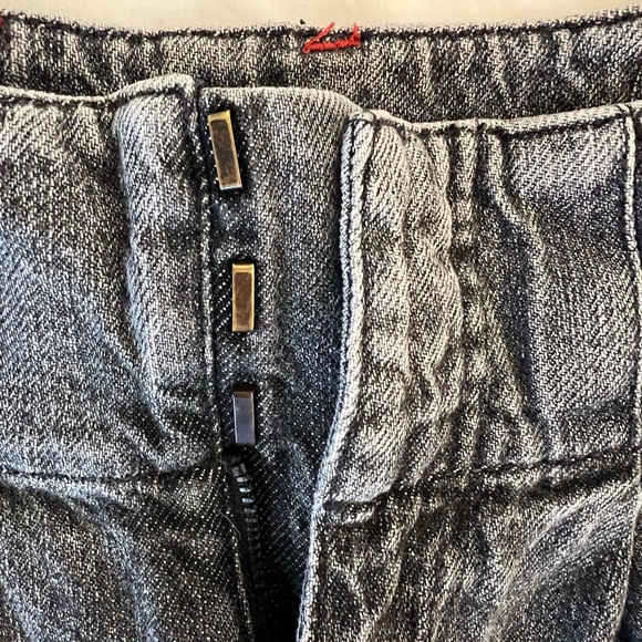 Alice + Olivia Black Washed High-Waist Wide-Leg Jeans - Picture 5 of 7